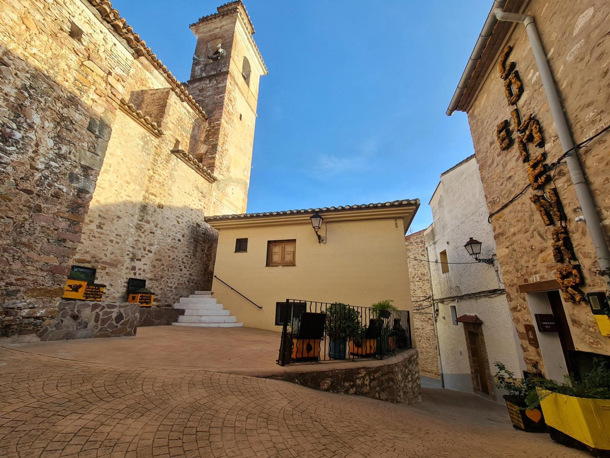 Casa Rural Rustica "El Colmenar" Para Parejas, Familias O Amigos A La Montana Chovar Exterior photo