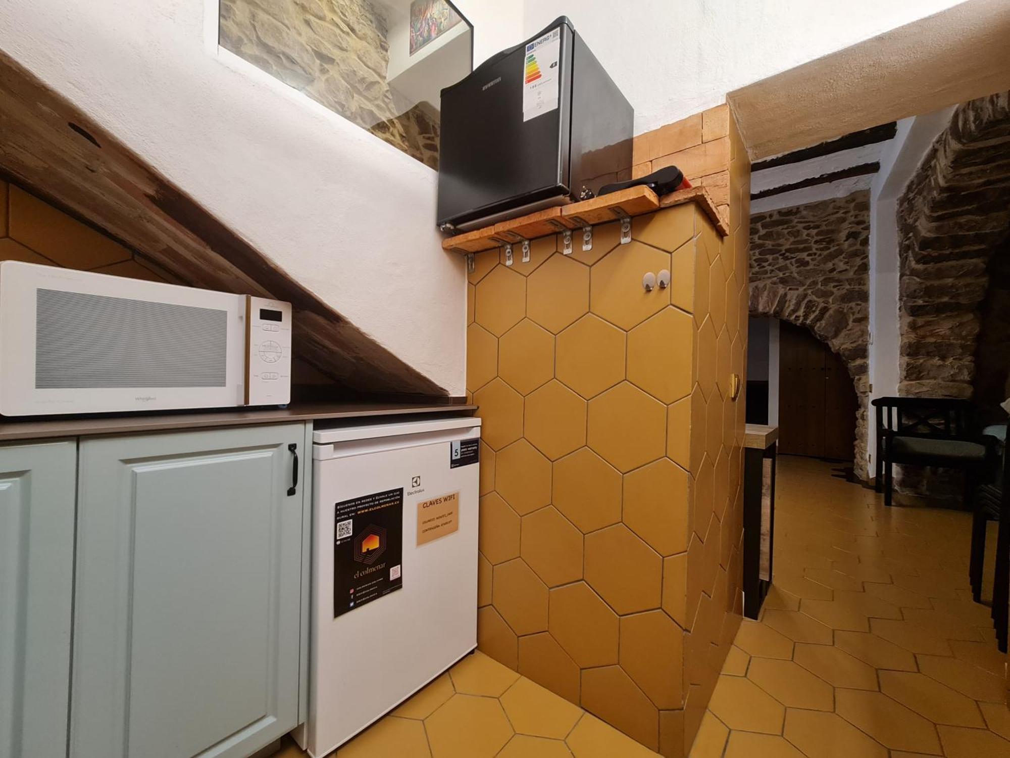 Casa Rural Rustica "El Colmenar" Para Parejas, Familias O Amigos A La Montana Chovar Exterior photo